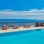 Villa Esarjo With Heated Pool And Sea View *