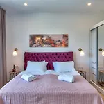 Villa Esarjo With Heated Pool And Sea View