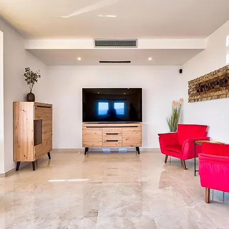 Esarjo With Heated Pool And Sea View Villa *