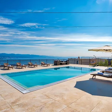 Esarjo With Heated Pool And Sea View Veprinac