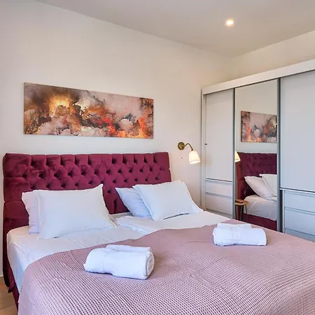 Esarjo With Heated Pool And Sea View Veprinac