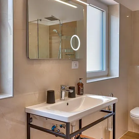 Esarjo With Heated Pool And Sea View * Veprinac