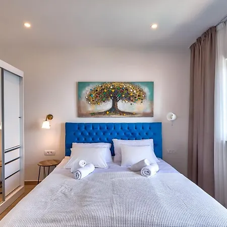 Esarjo With Heated Pool And Sea View *