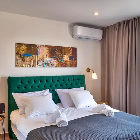 Esarjo With Heated Pool And Sea View Villa *