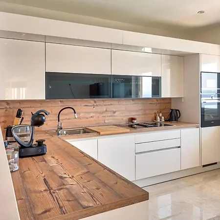 Esarjo With Heated Pool And Sea View * Veprinac