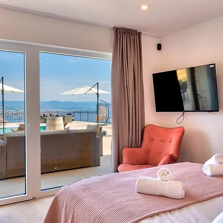 Esarjo With Heated Pool And Sea View Vila Veprinac