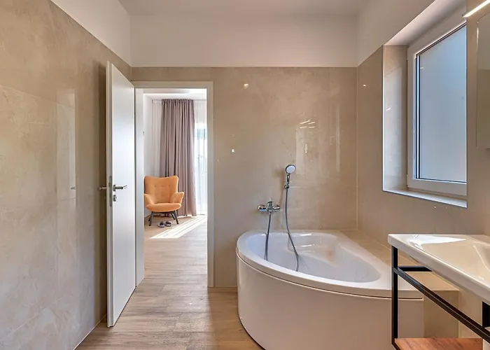 Esarjo With Heated Pool And Sea View Veprinac