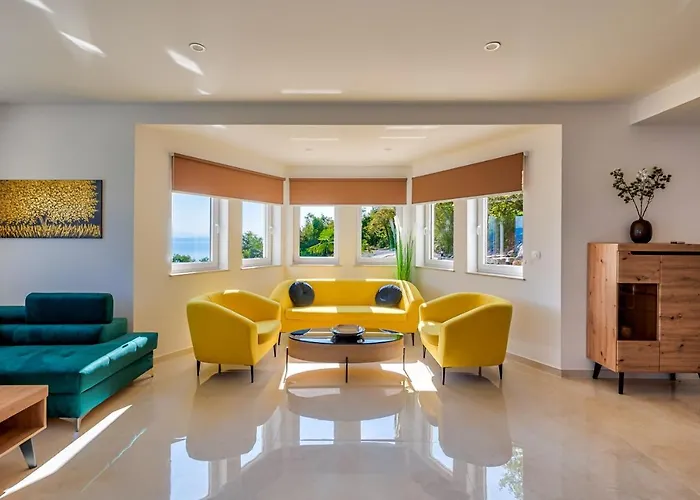Esarjo With Heated Pool And Sea View Villa *