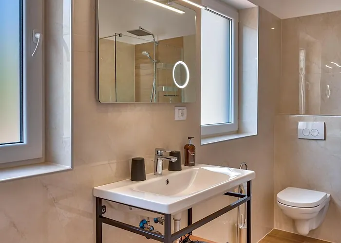 Esarjo With Heated Pool And Sea View * Veprinac