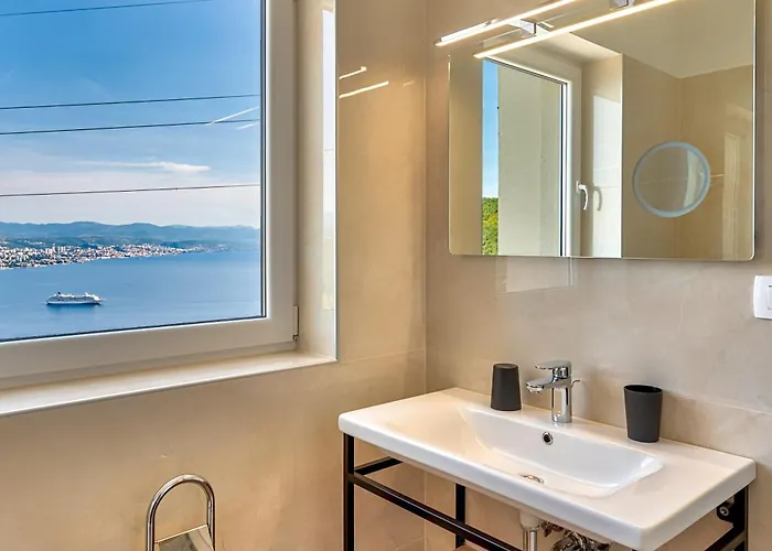 Esarjo With Heated Pool And Sea View Villa