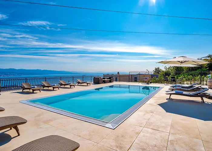 Esarjo With Heated Pool And Sea View * Veprinac
