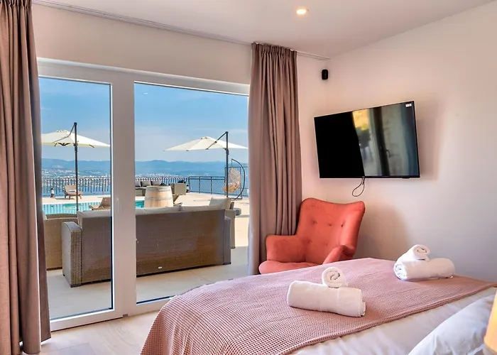 Esarjo With Heated Pool And Sea View Villa Veprinac